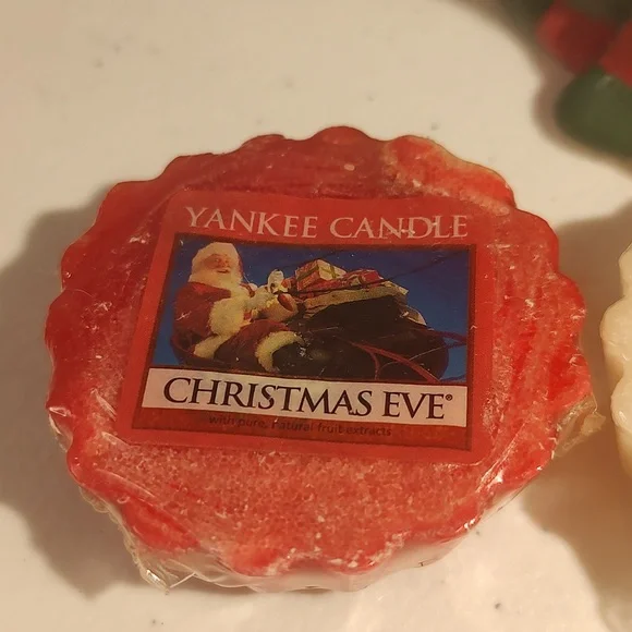 Yankee Candle Snowman Wax Melter & 3 Christmas Fragrance Wax Melts Jack Frost - Picture 3 of 6